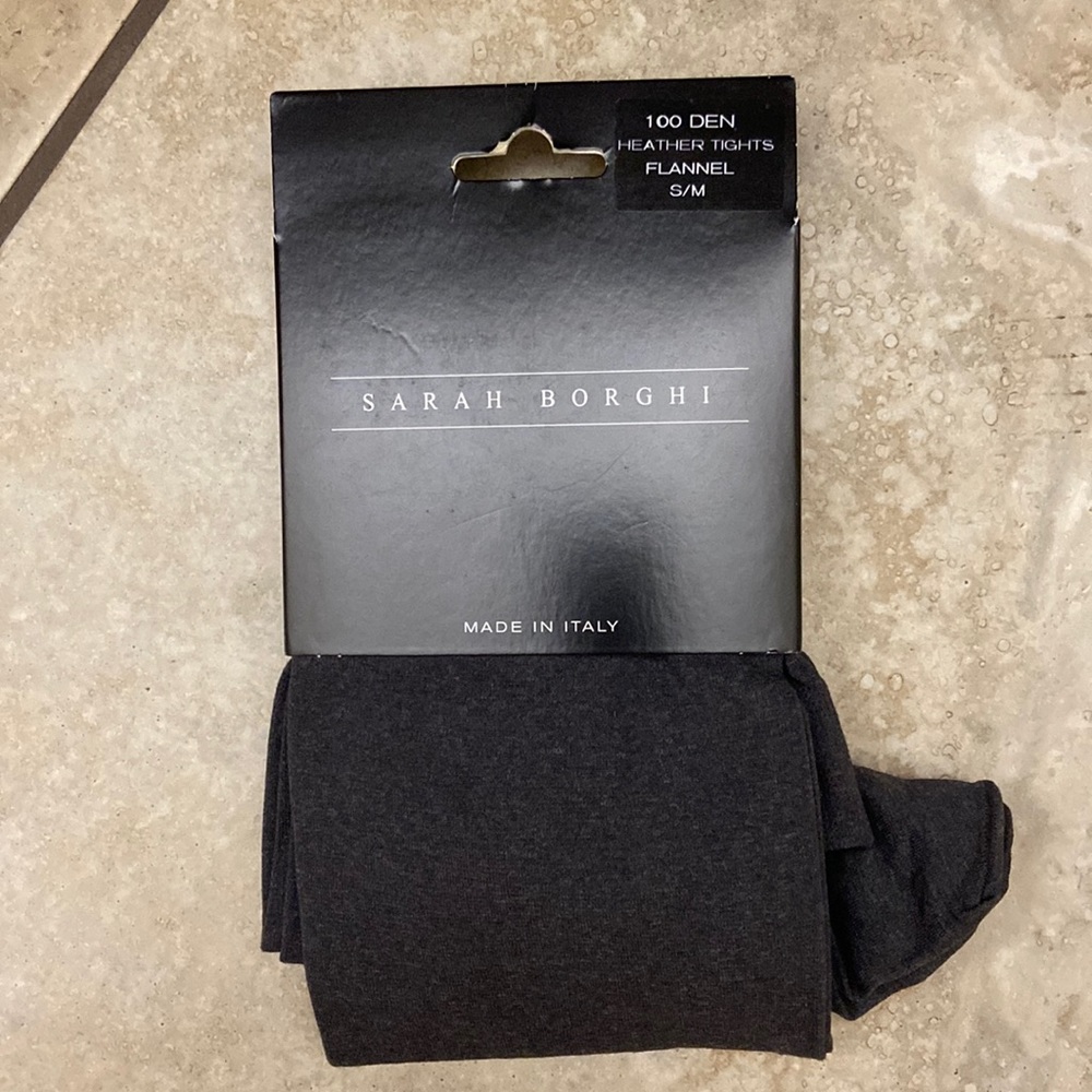 Sarah Borghi tights